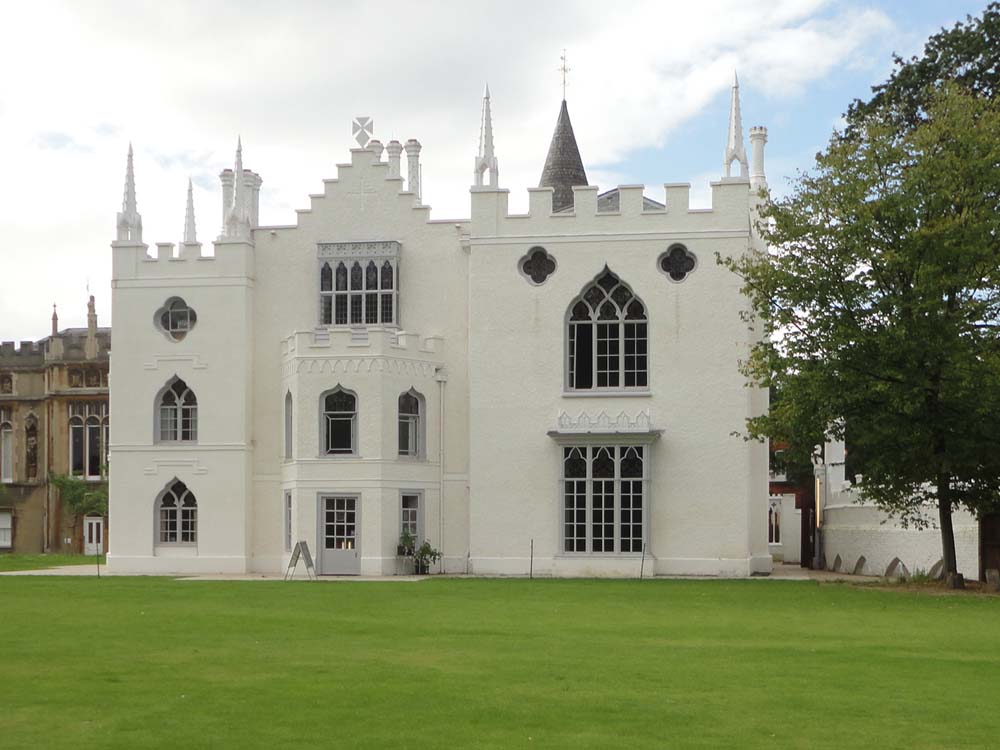 Side view of Strawberry Hill House