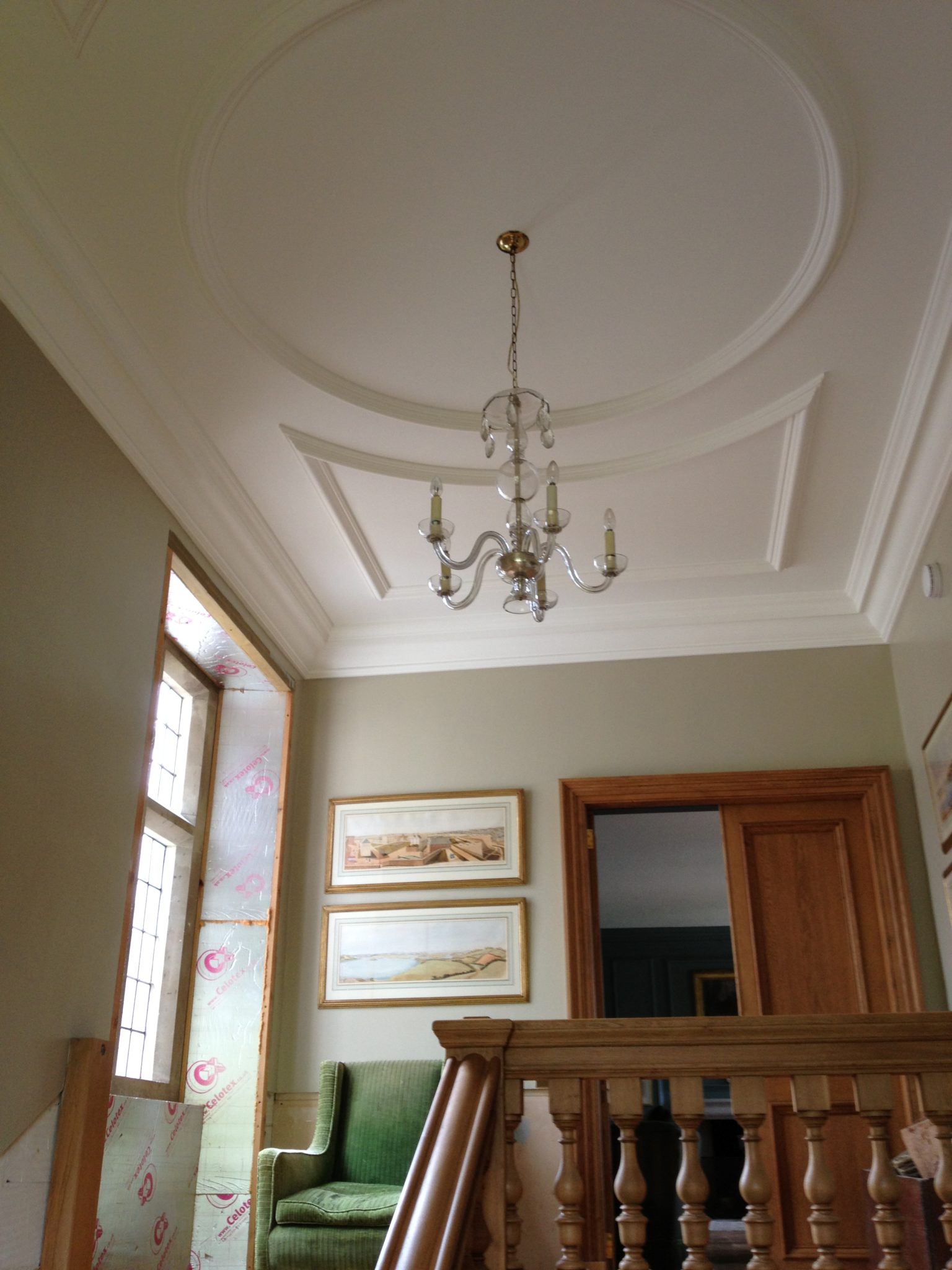 Simple and elegant ceiling details