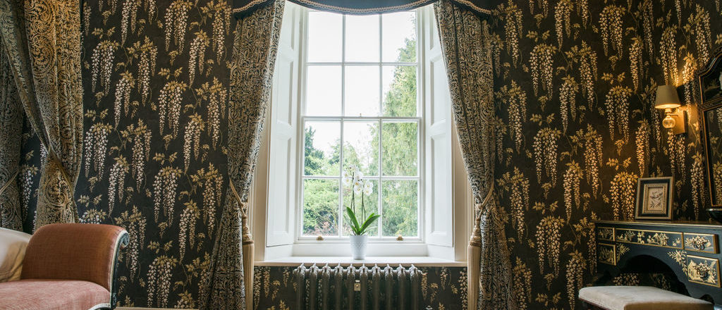 bedroom curtain pelmet