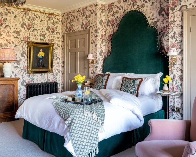Man with a Hammer on Georgian bedrooms