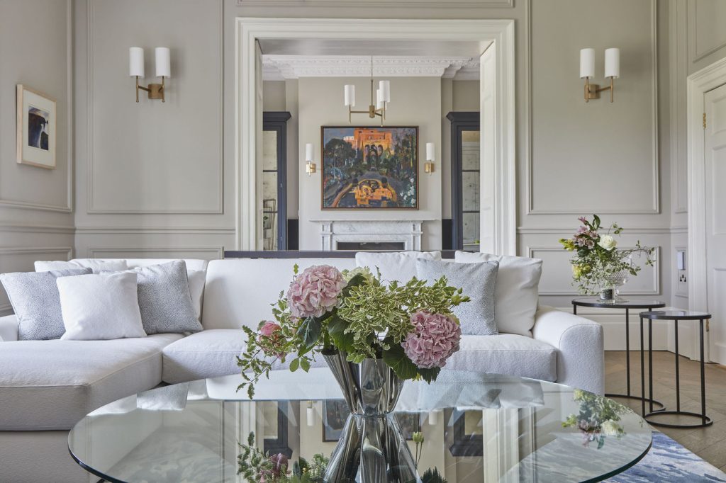 classic-contemporary-townhouse-drawing room