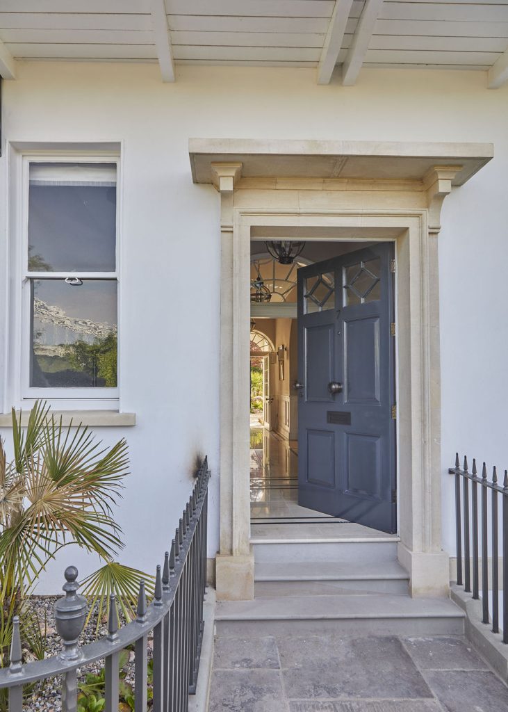 classic-contemporary-townhouse-front-door-01