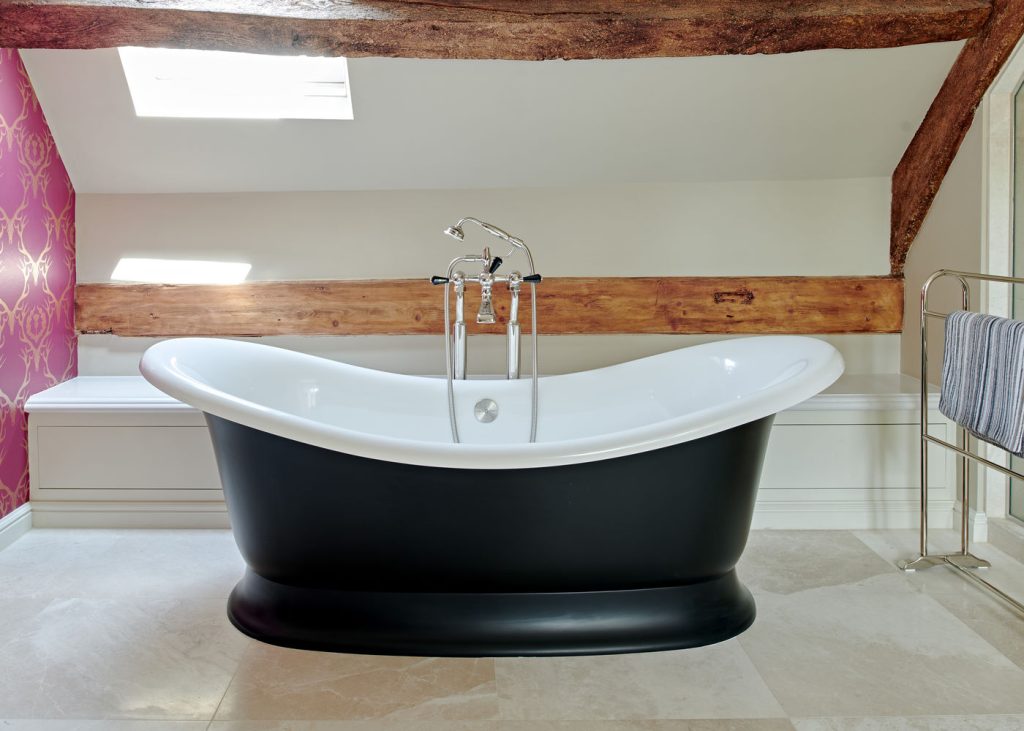 cotswold-country-house-bathroom-13