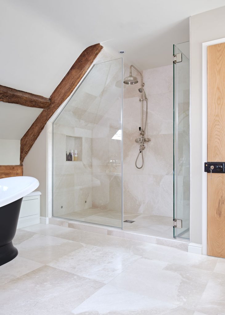 cotswold-country-house-bathroom-30