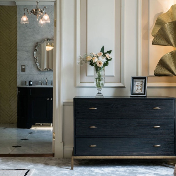 etons-of-bath-georgian-bedroom-chest-marble-bathroom-services (1)