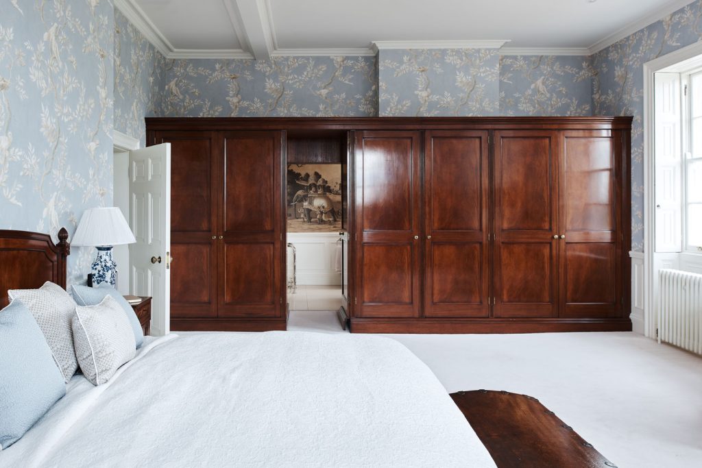georgian-rectory-master-bedroom-12