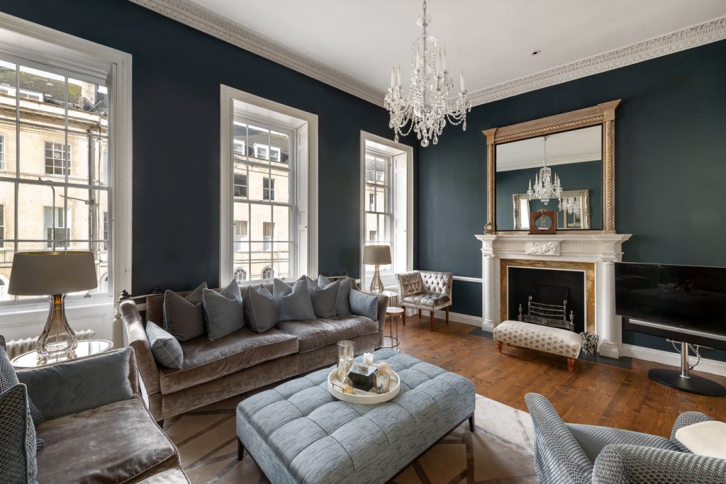 grade-i-listed-townhouse-drawing-room-04