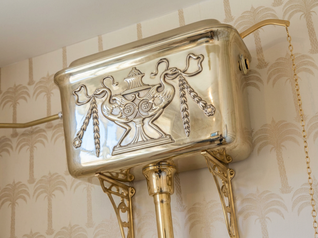 18th-century-farmhouse-guest-bathroom